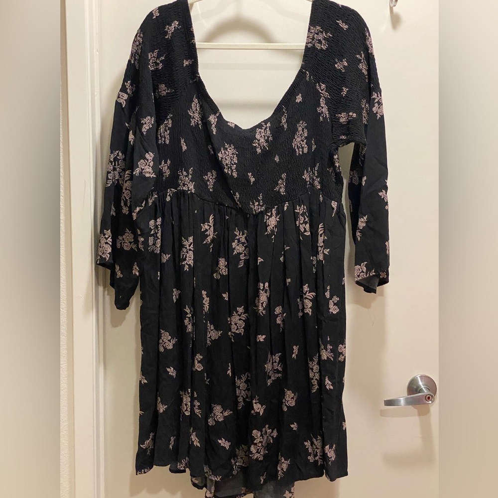 Off the shoulder bell sleeve dress